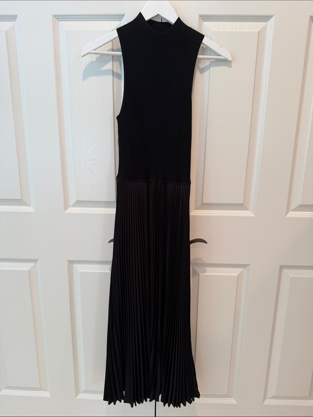 Polo Ralph Lauren Sleeveless Black Pleated Maxi Dress - Classic Elegant Style